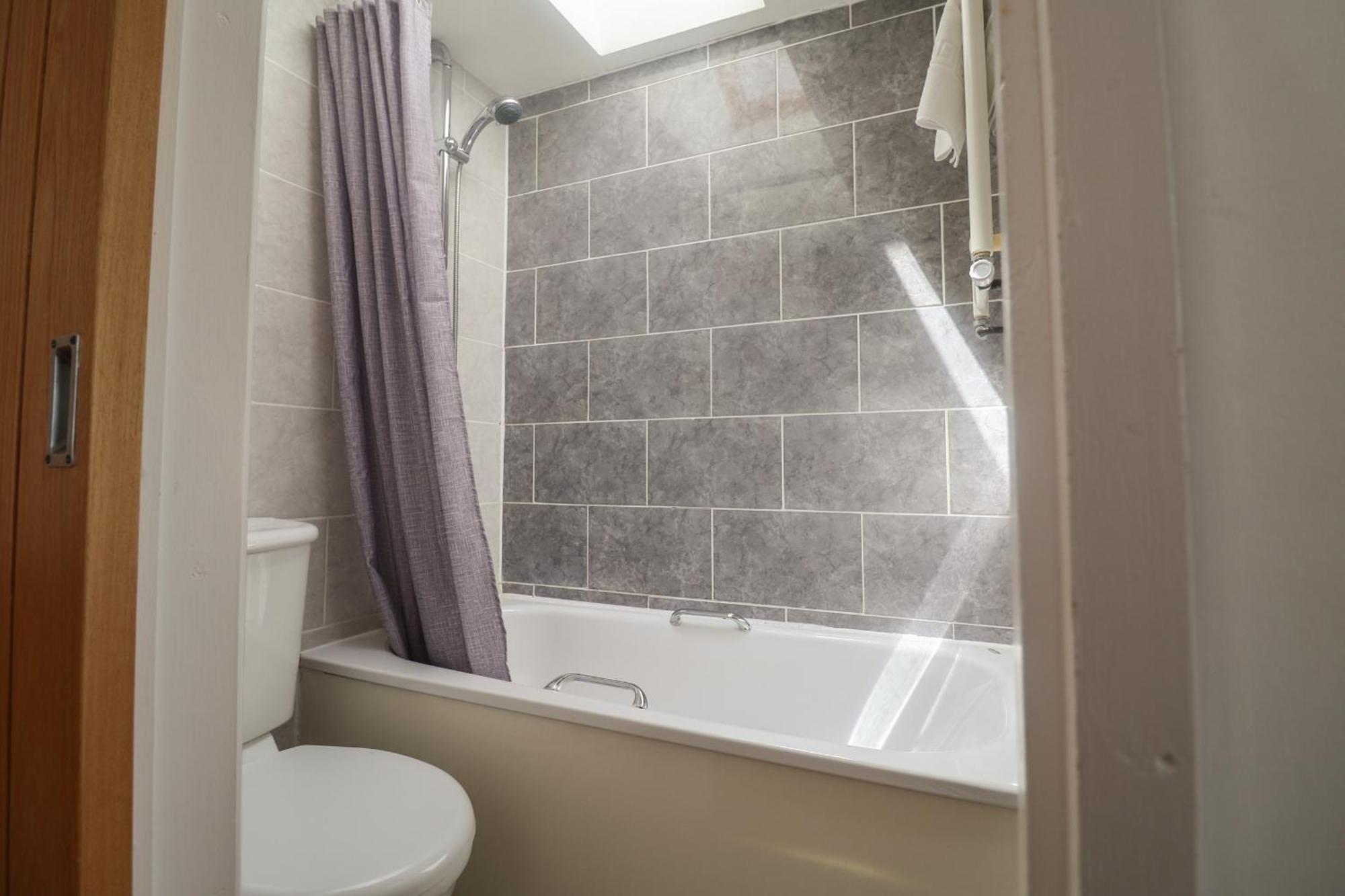 Bay View Apartment Lyme Regis Bagian luar foto