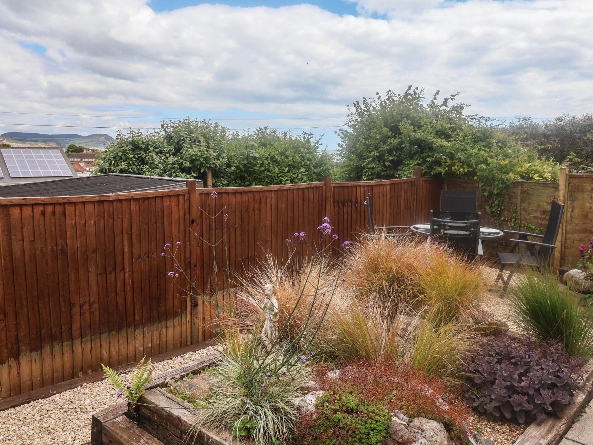 Bay View Apartment Lyme Regis Bagian luar foto