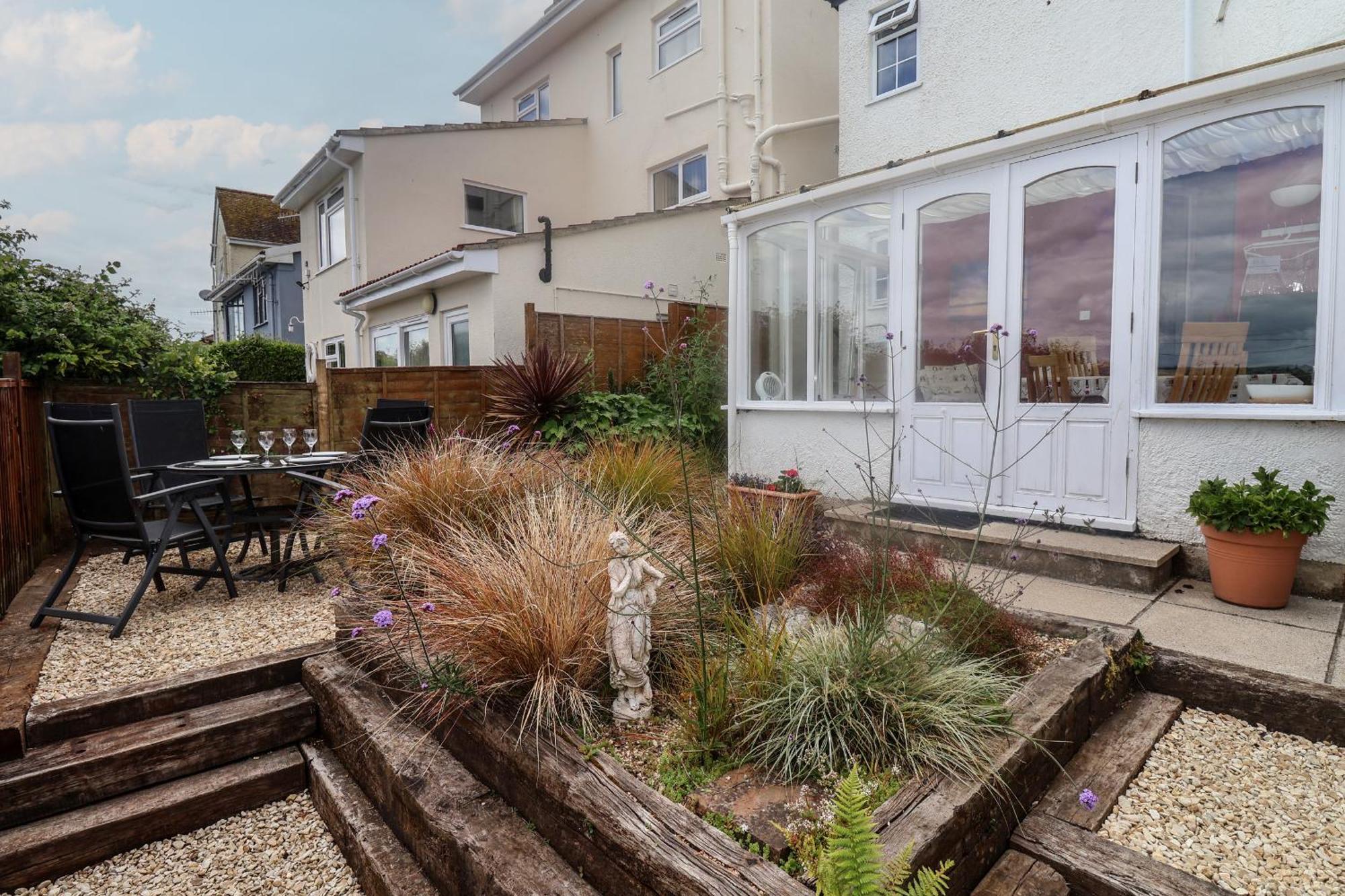 Bay View Apartment Lyme Regis Bagian luar foto