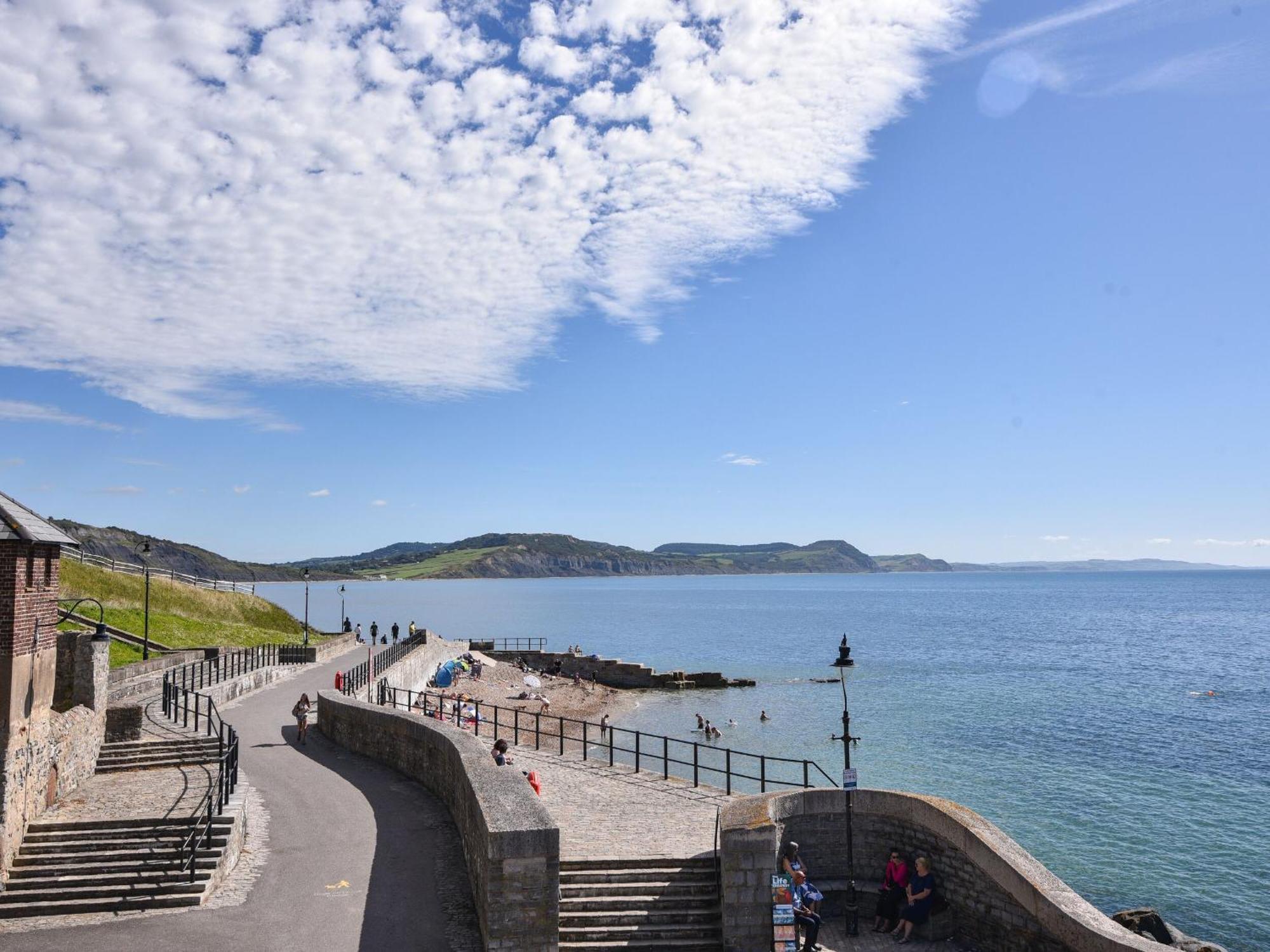 Bay View Apartment Lyme Regis Bagian luar foto